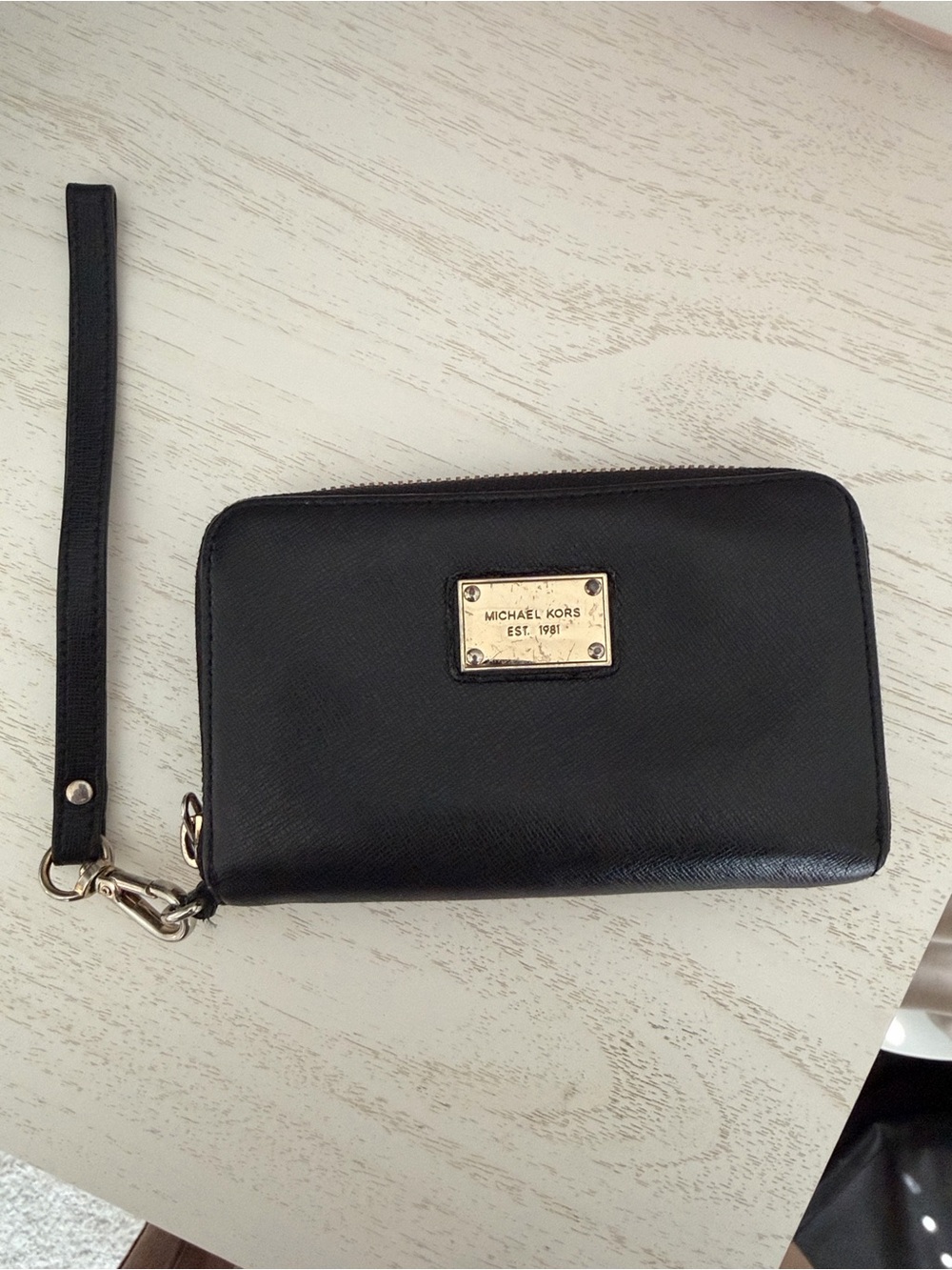 Michael Kors Black Saffiano Leather Zip Around Wristlet Wallet Gold Hardware